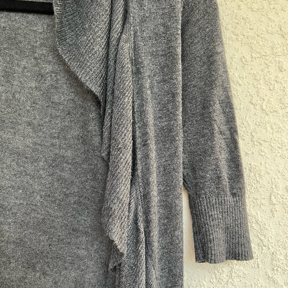 Express Design Studio Heather Gray Ruffle Cardigan xs - Picture 5 of 6